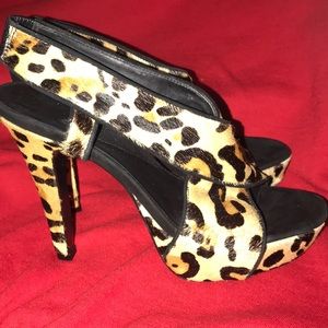 Dvf Diane von Fürstenberg leopard print heels